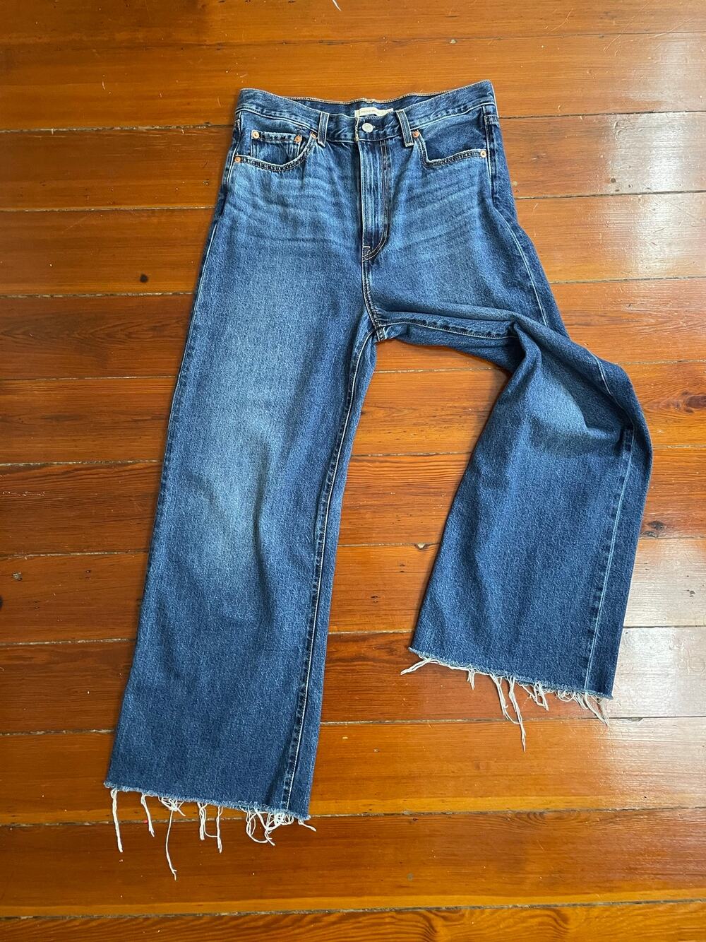 Levi’s Premium Ribcage Wide Leg Jeans 29 High Rise Blue Raw Hem
